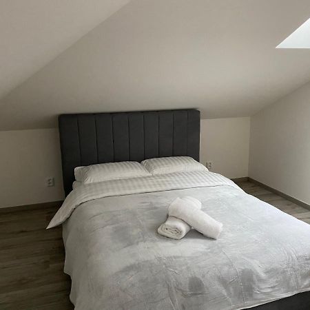 Ferienwohnung Klicperovo 2Kk Hradec Králové Exterior foto